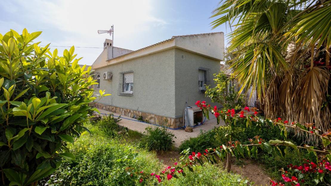 Venta - Chalet - Torrevieja - San Luis