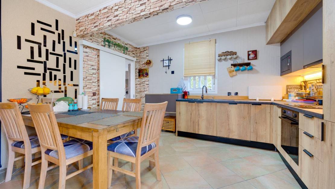 Venta - Chalet - Torrevieja - San Luis