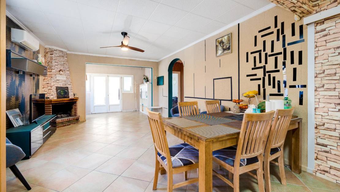 Venta - Chalet - Torrevieja - San Luis