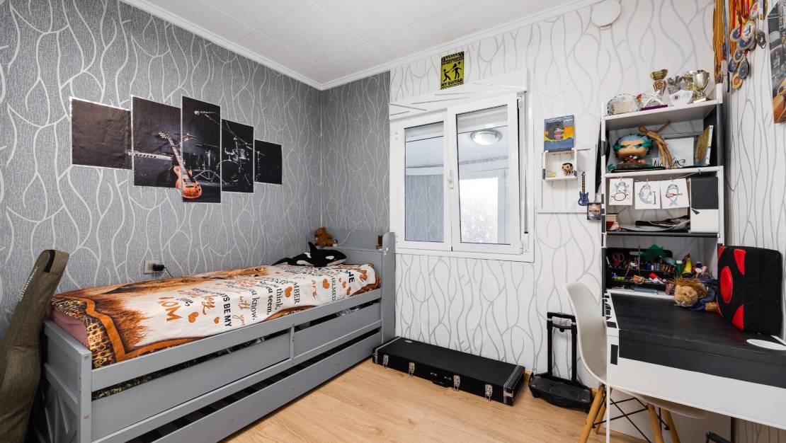 Venta - Chalet - Torrevieja - San Luis