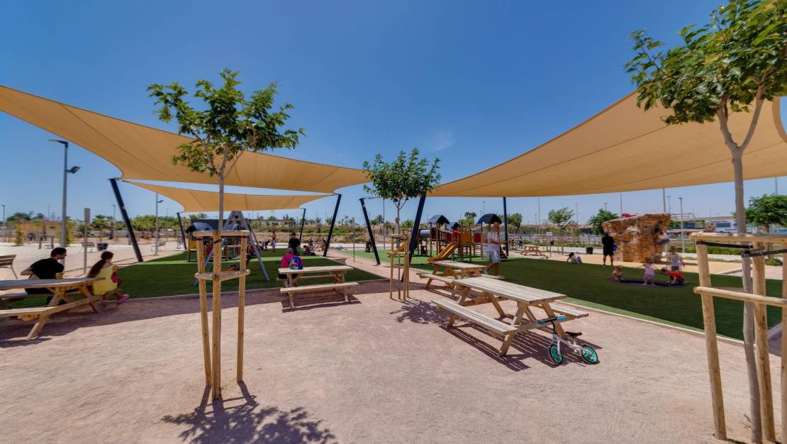 Venta - Chalet - Torrevieja - San Luis