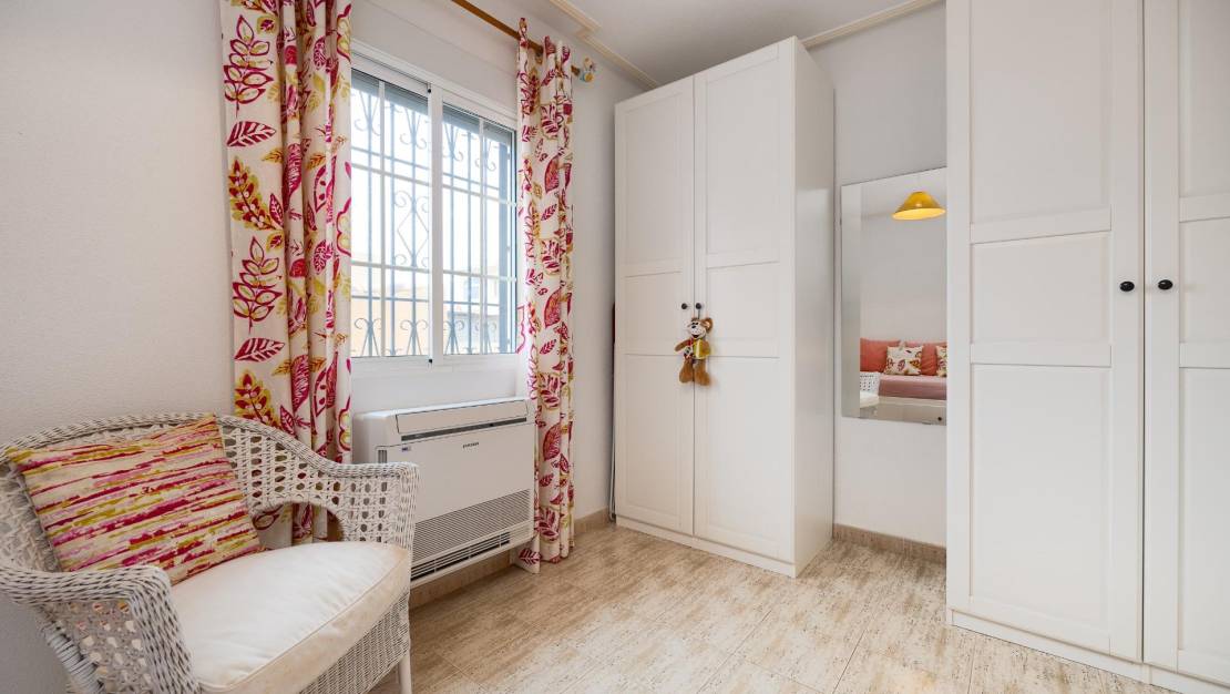 Venta - Chalet - Torrevieja - Torreblanca
