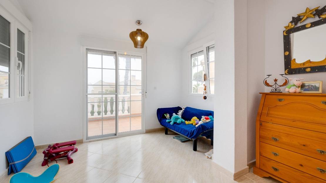 Venta - Chalet - Torrevieja - Torreblanca