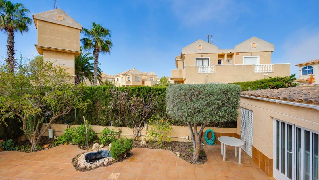 Venta - Chalet - Torrevieja - Torreblanca