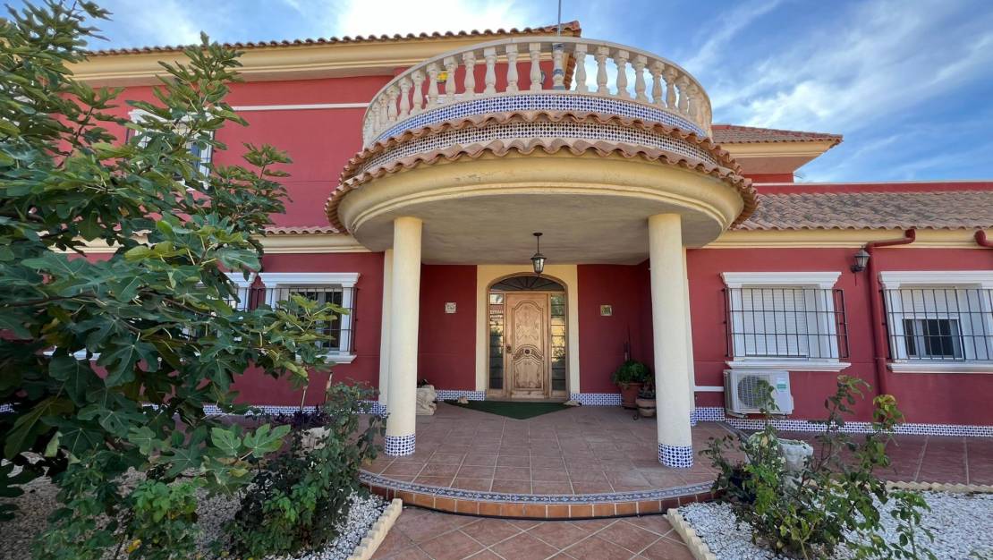 Venta - Chalet - Torrevieja - Torreta florida
