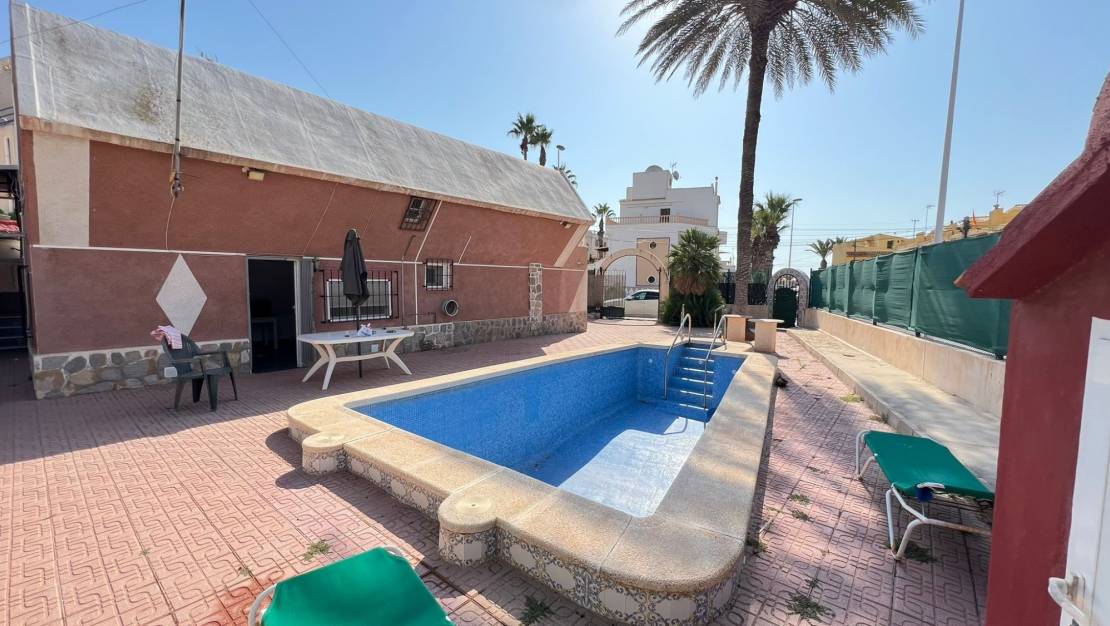 Venta - Chalet - Torrevieja - Torrevieja Alicante