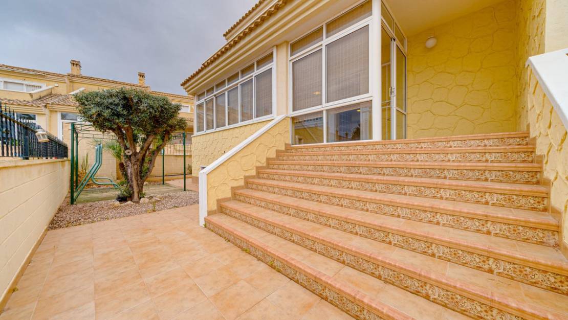 Venta - Chalet - Torrevieja - Torrevieja Centro