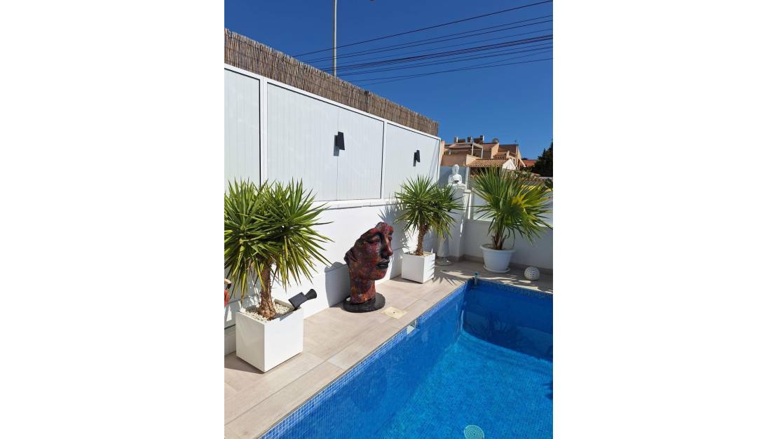 Venta - Chalet - Torrevieja - Torrevieja Centro