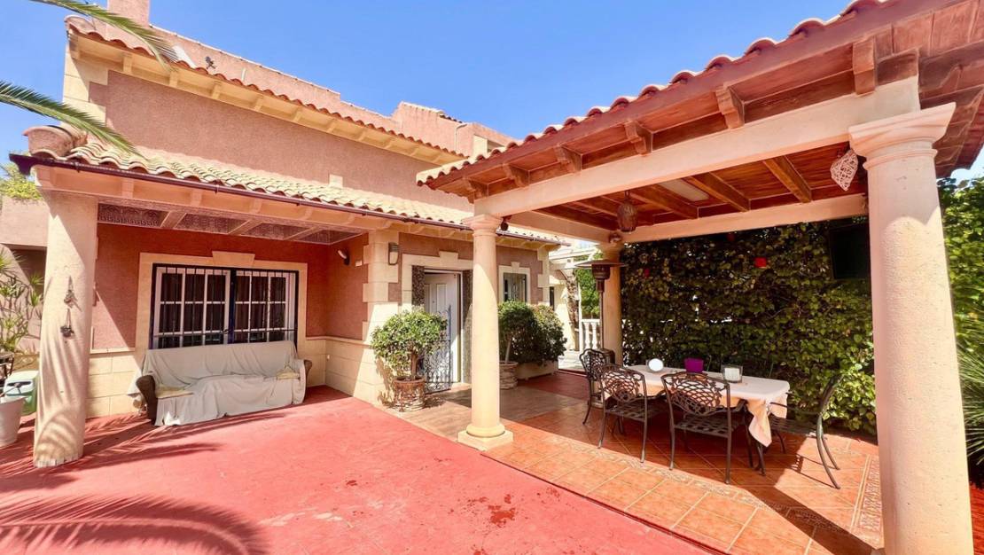 Venta - Chalet - Torrevieja - Torrevieja Centro