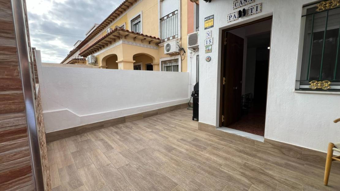 Venta - Chalet - Torrevieja - Torrevieja Centro