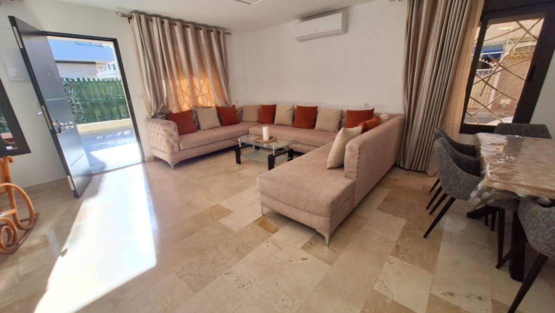 Venta - Chalet - Torrevieja - Torrevieja Centro