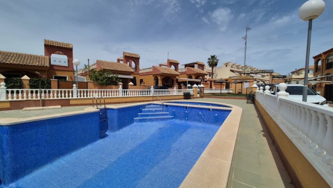 Venta - Chalet - Torrevieja - Torrevieja Centro