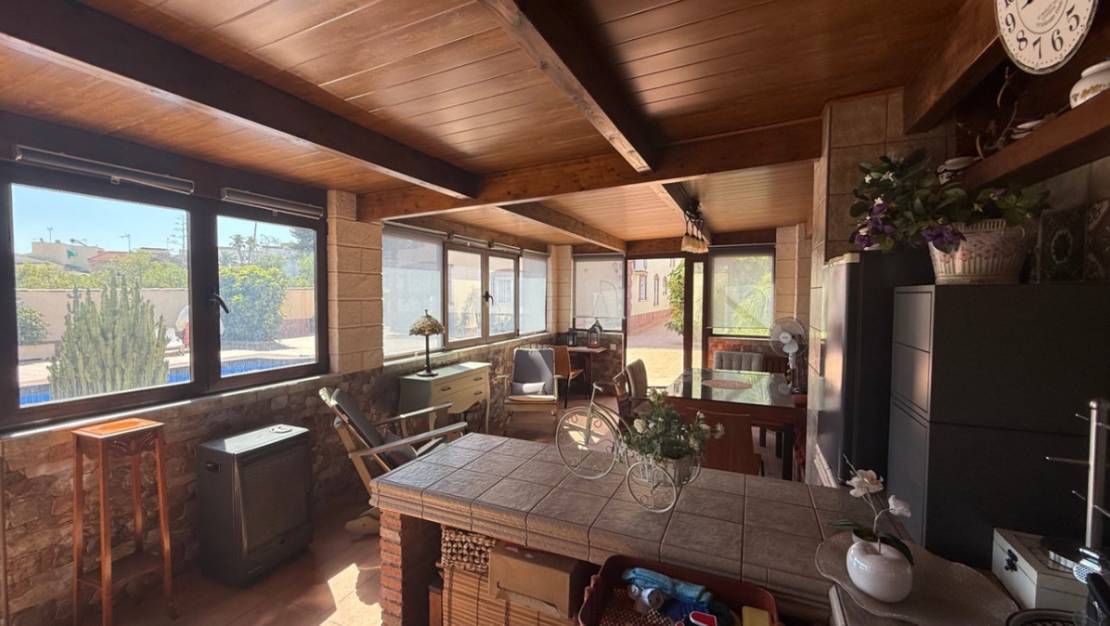 Venta - Chalet - Torrevieja - Torrevieja Centro