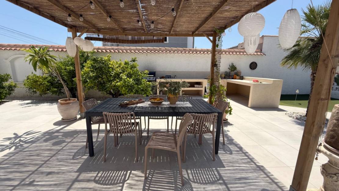 Venta - Chalet - Torrevieja - Torrevieja Centro