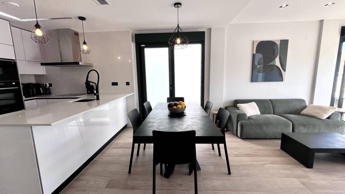 Venta - Chalet - Torrevieja - Torrevieja Centro