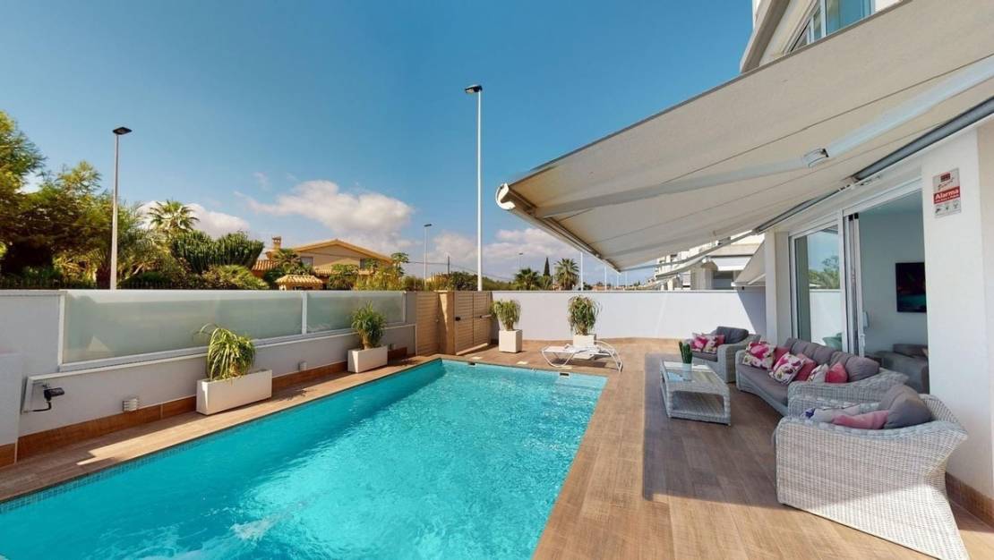 Venta - Chalet - Torrevieja - Torrevieja Centro