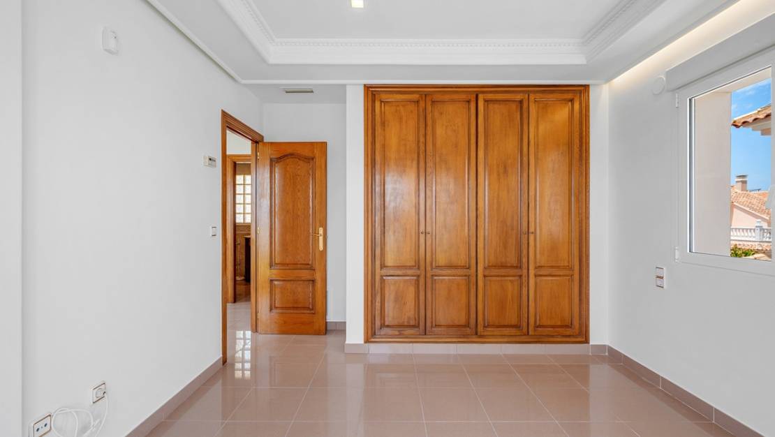 Venta - Chalet - Torrevieja - Torrevieja Centro