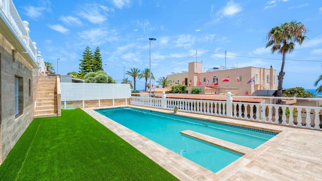 Venta - Chalet - Torrevieja - Torrevieja Centro