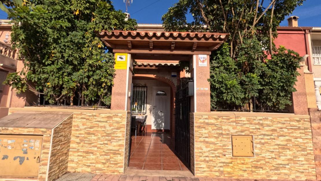 Venta - Chalet - Torrevieja - Torrevieja Centro