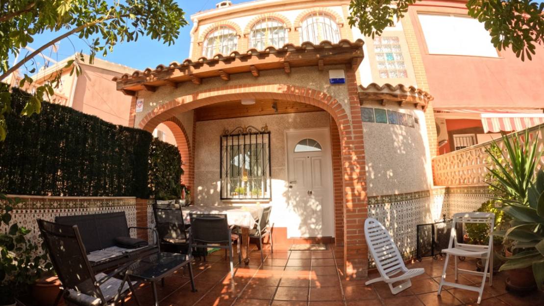 Venta - Chalet - Torrevieja - Torrevieja Centro