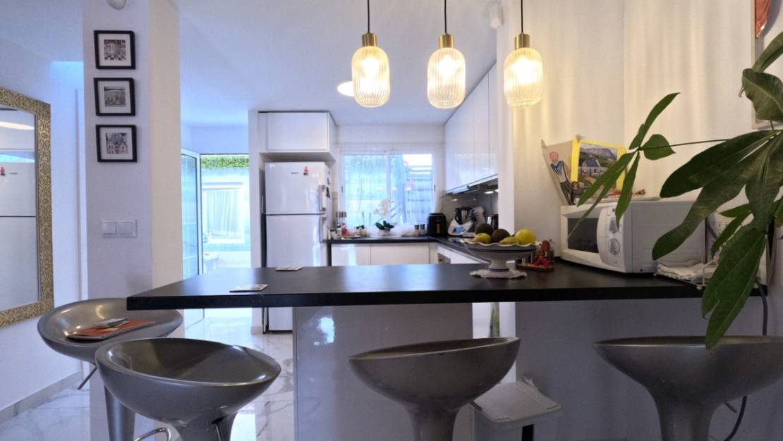 Venta - Chalet - Torrevieja - Torrevieja Centro