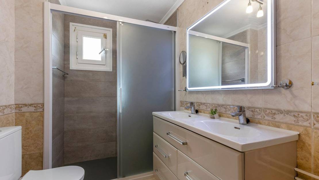 Venta - Chalet - Torrevieja - Torrevieja Centro