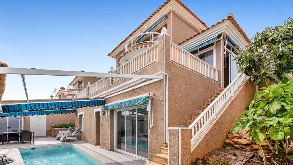 Venta - Chalet - Torrevieja - Torrevieja Centro