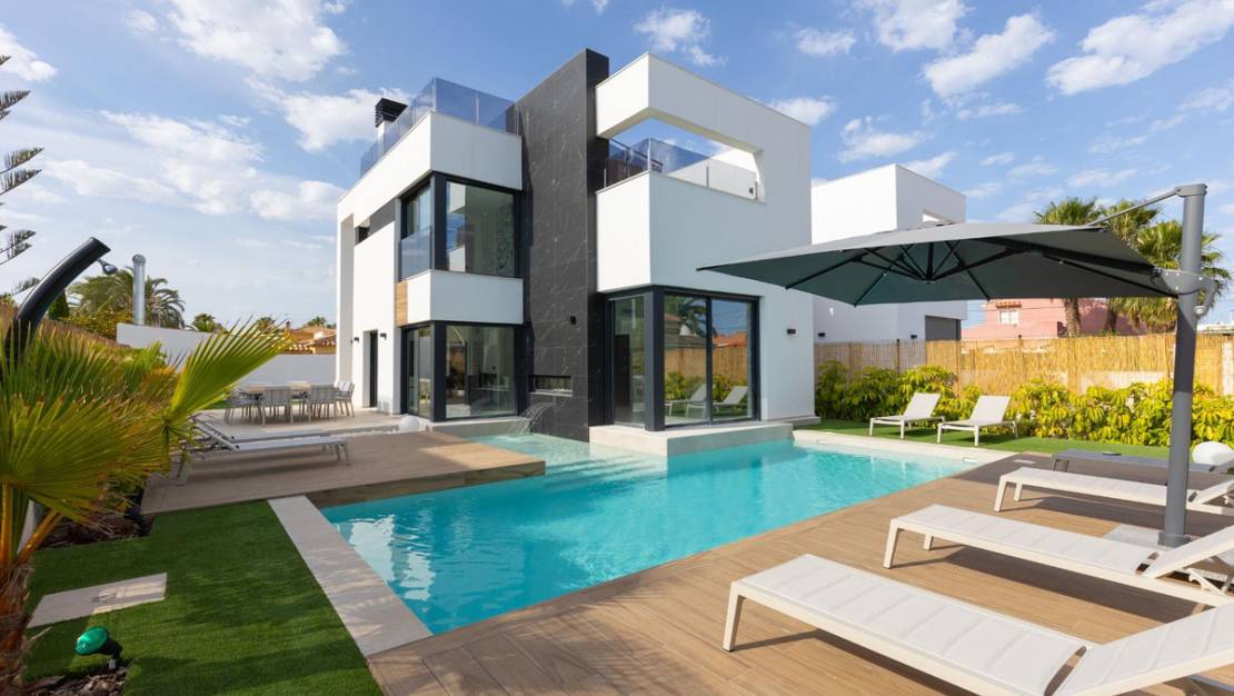 Venta - Chalet - Torrevieja - Torrevieja Centro