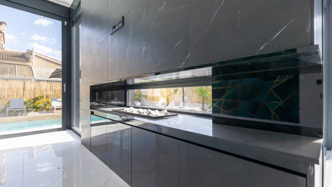 Venta - Chalet - Torrevieja - Torrevieja Centro