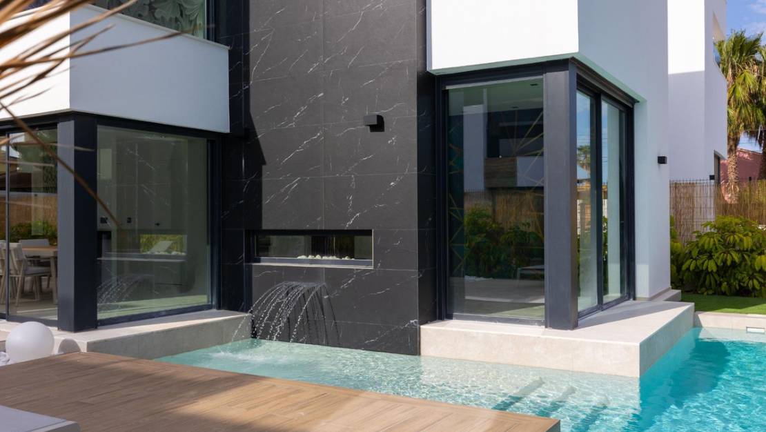 Venta - Chalet - Torrevieja - Torrevieja Centro