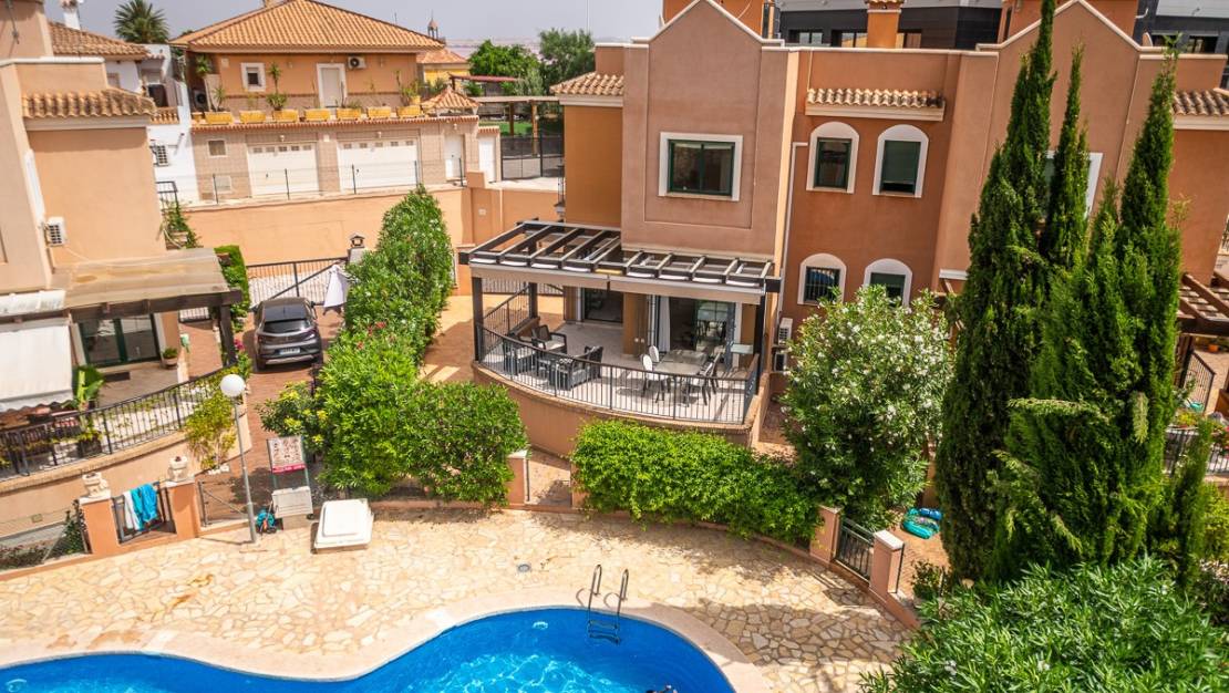 Venta - Chalet - Torrevieja - Torrevieja Centro