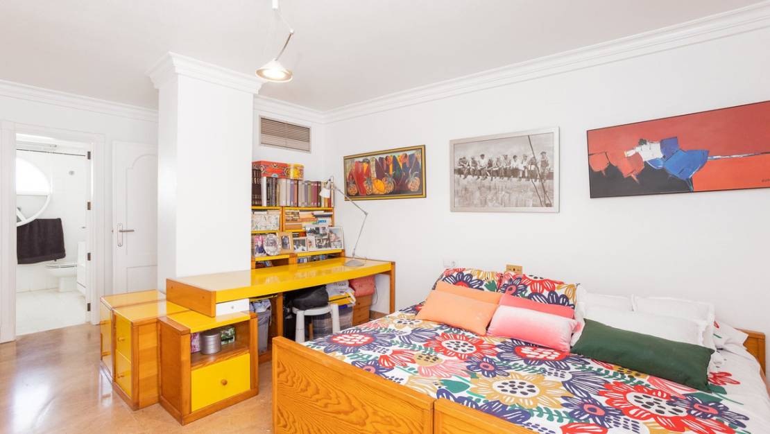 Venta - Chalet - Torrevieja - Torrevieja Centro