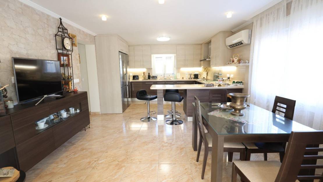 Venta - Chalet - Torrevieja - Torrevieja Centro