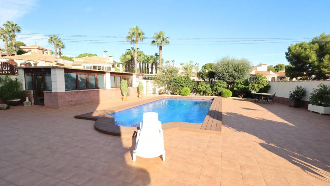 Venta - Chalet - Torrevieja - Torrevieja Centro