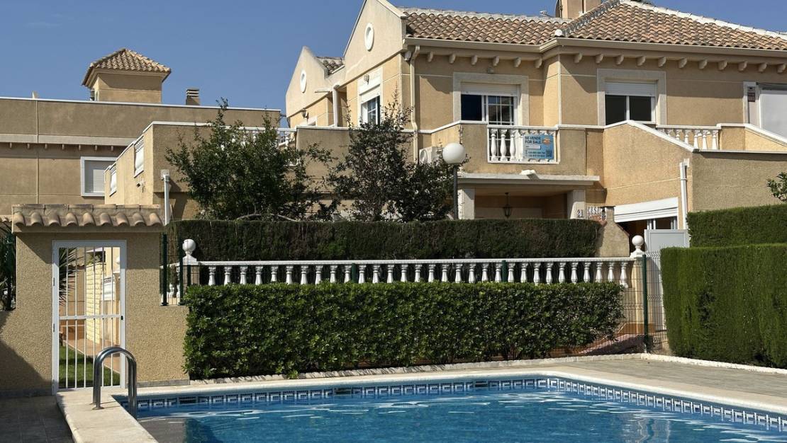 Venta - Chalet - Torrevieja - Torrevieja Centro