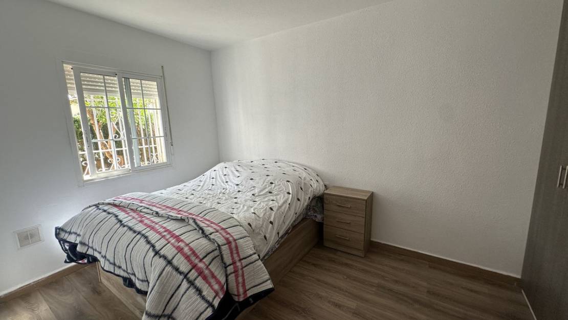 Venta - Chalet - Torrevieja - Torrevieja Centro