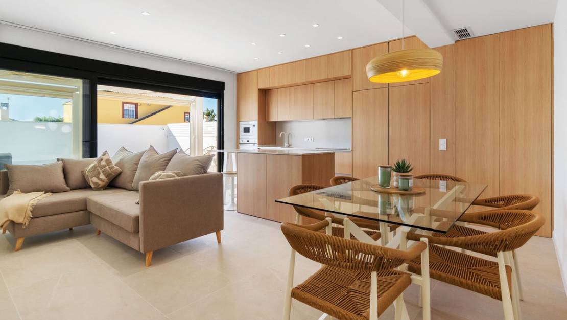 Venta - Chalet - Torrevieja - Torrevieja Centro