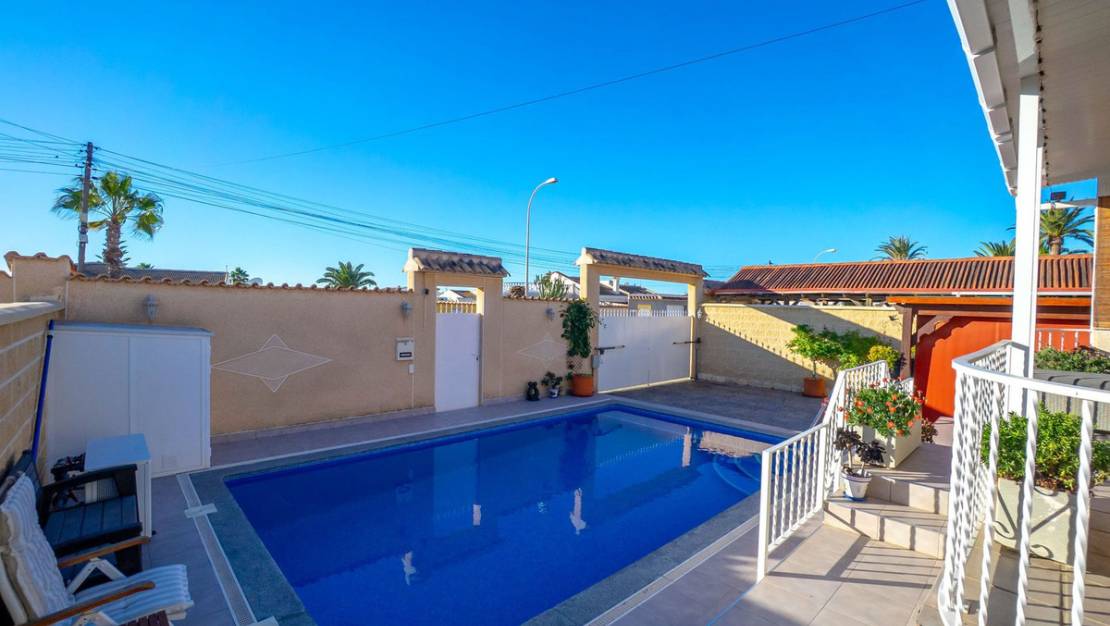 Venta - Chalet - Torrevieja - Torrevieja Centro