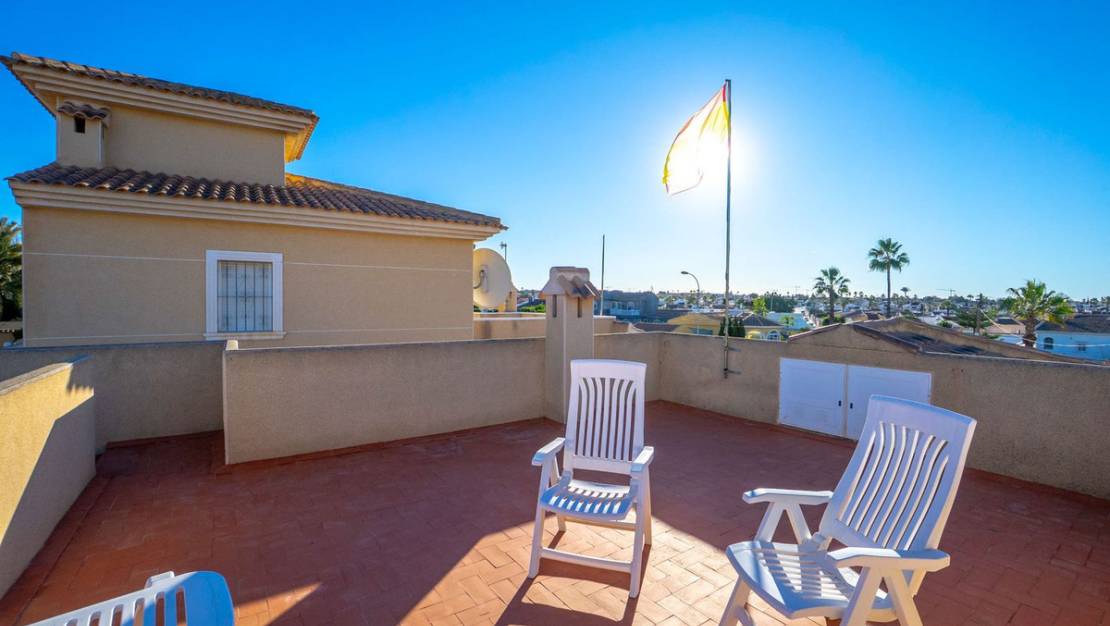 Venta - Chalet - Torrevieja - Torrevieja Centro