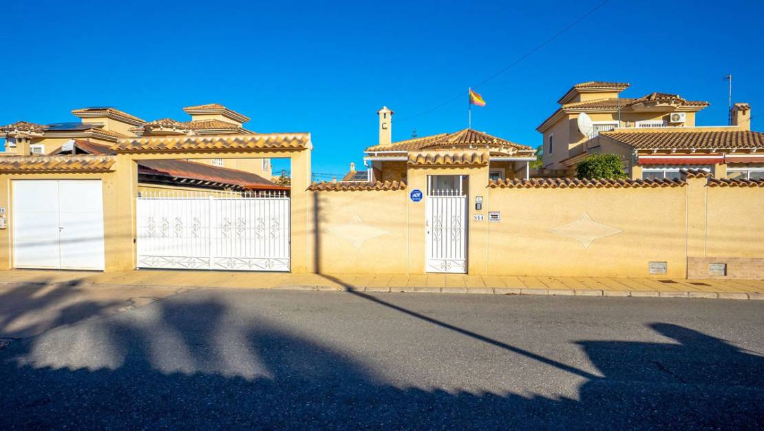 Venta - Chalet - Torrevieja - Torrevieja Centro