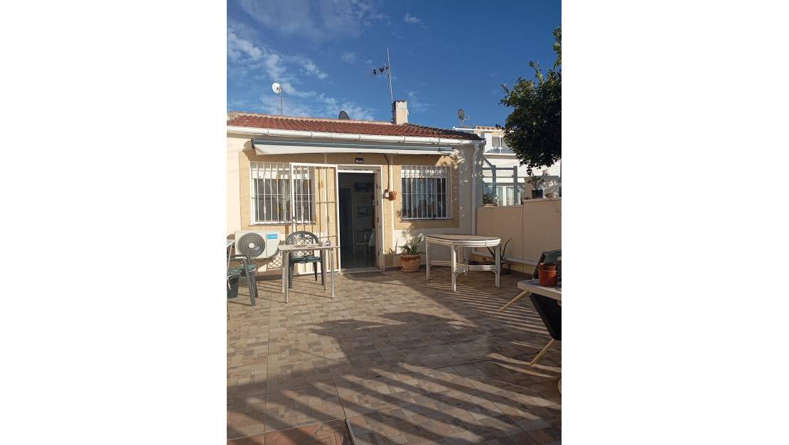 Venta - Chalet - Torrevieja - Torrevieja Centro