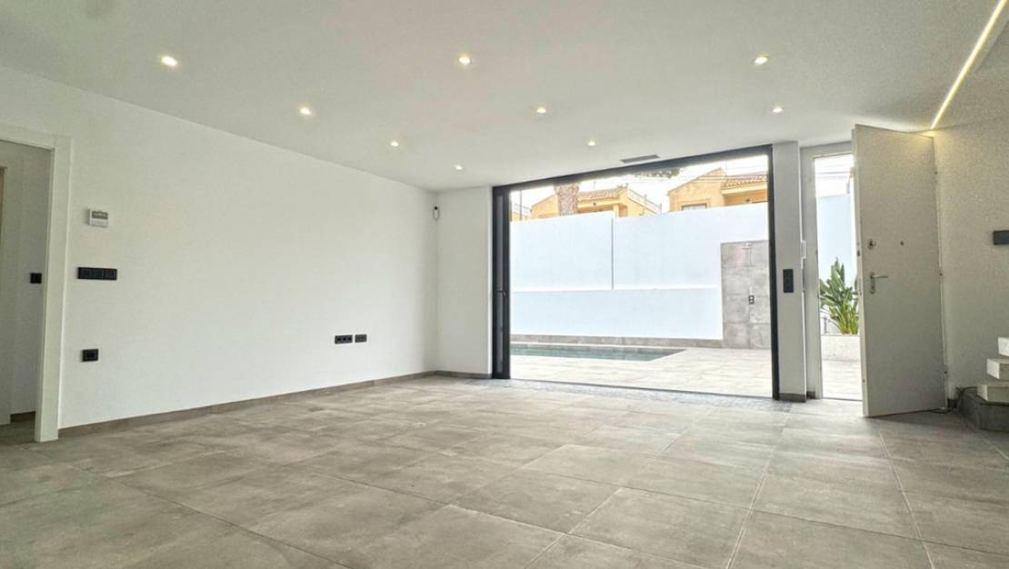 Venta - Chalet - Torrevieja - Torrevieja Centro