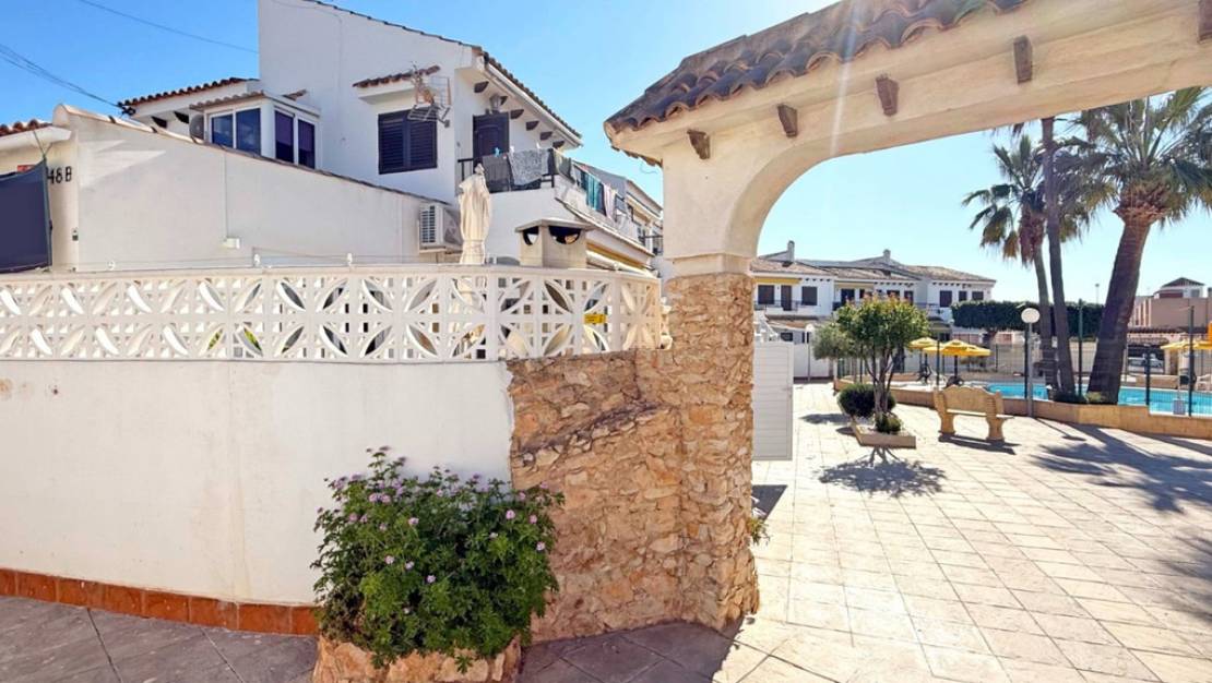 Venta - Chalet - Torrevieja - Torrevieja Centro