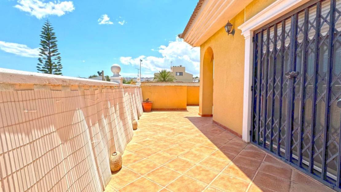 Venta - Chalet - Torrevieja - Torrevieja Centro
