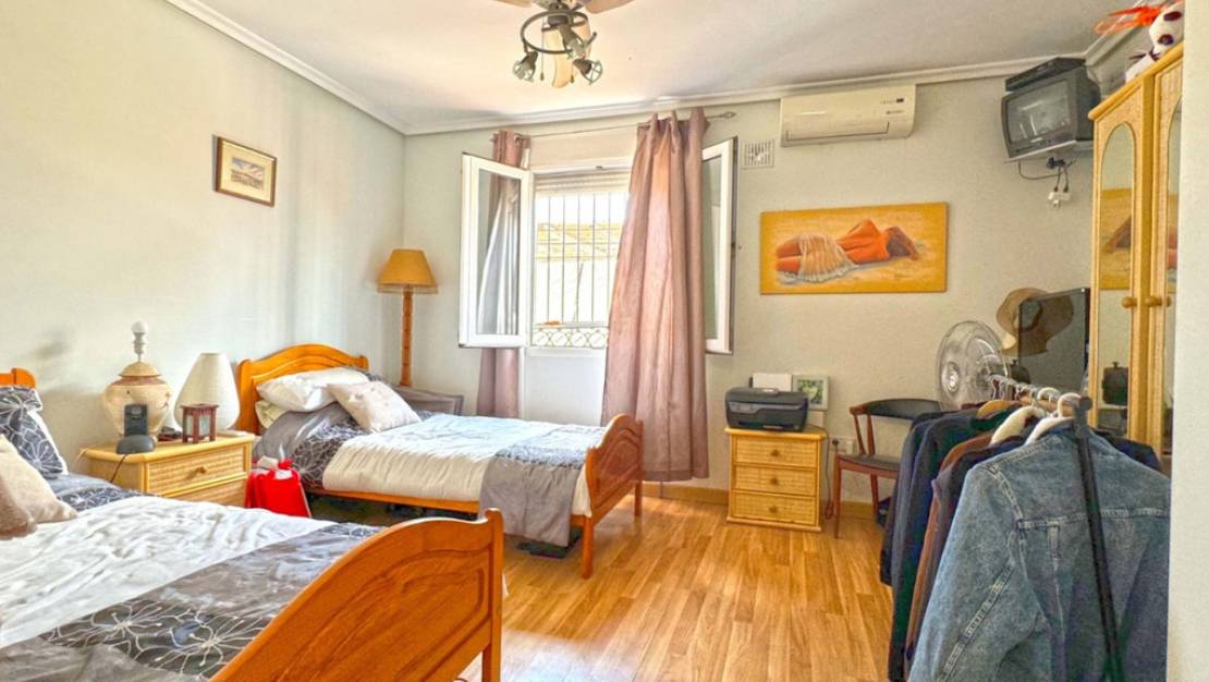 Venta - Chalet - Torrevieja - Torrevieja Centro