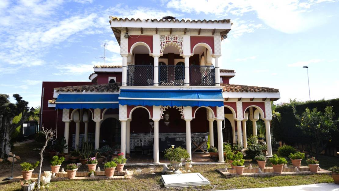 Venta - Chalet - Torrevieja - Torrevieja Centro