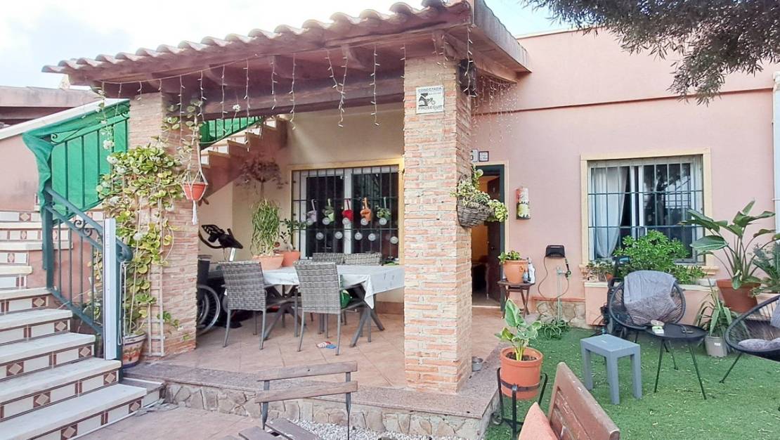 Venta - Chalet - Torrevieja - Torrevieja Centro