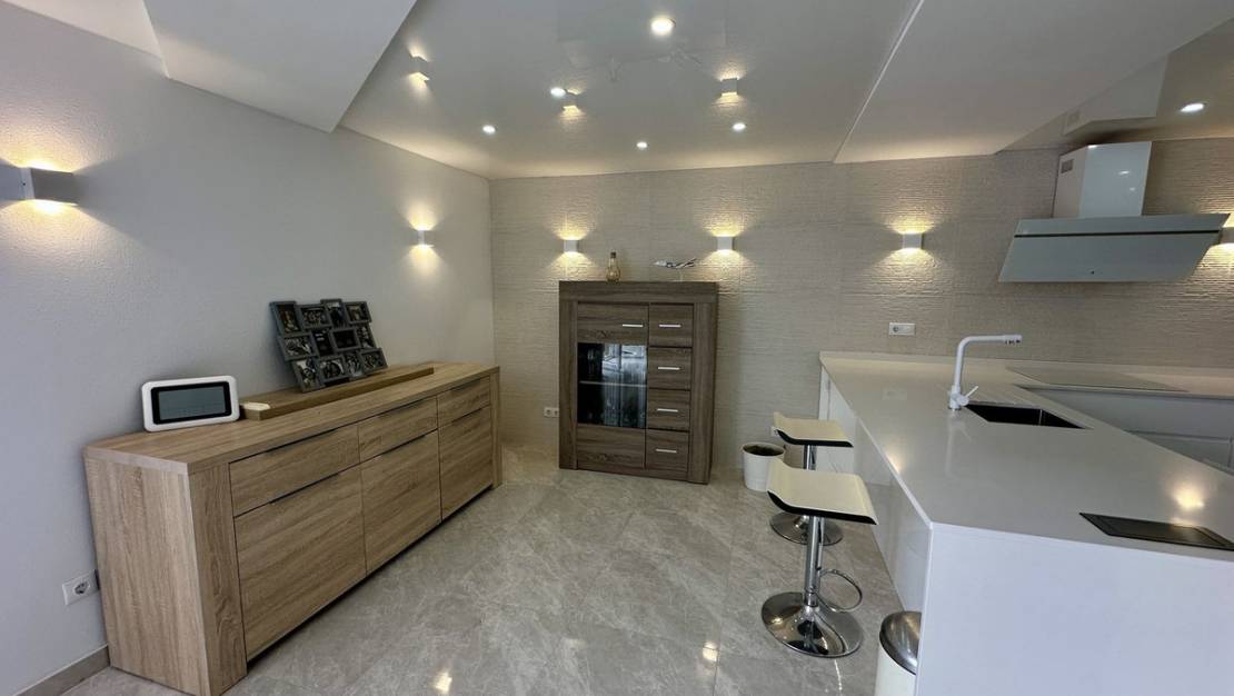 Venta - Chalet - Torrevieja - Torrevieja Centro