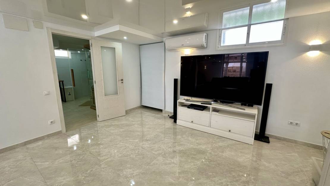 Venta - Chalet - Torrevieja - Torrevieja Centro