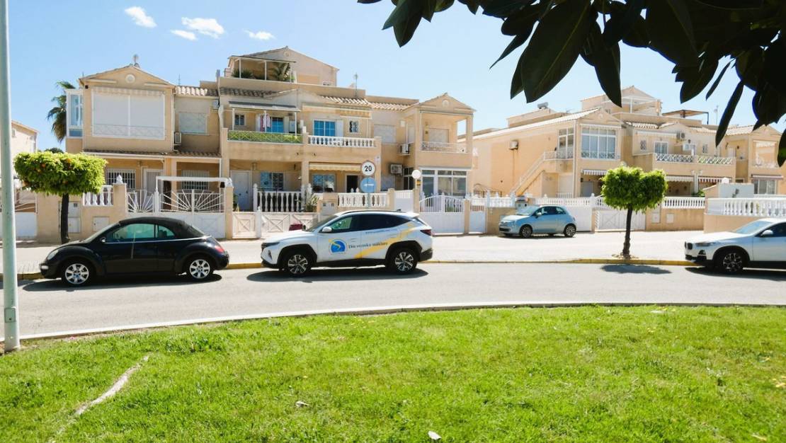 Venta - Chalet - Torrevieja - Torrevieja Centro